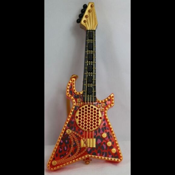 LOL SURPRISE OMG REMIX Super Surprise FEROCIOUS Rock Band 9" Doll w/guitar. - Picture 2 of 5